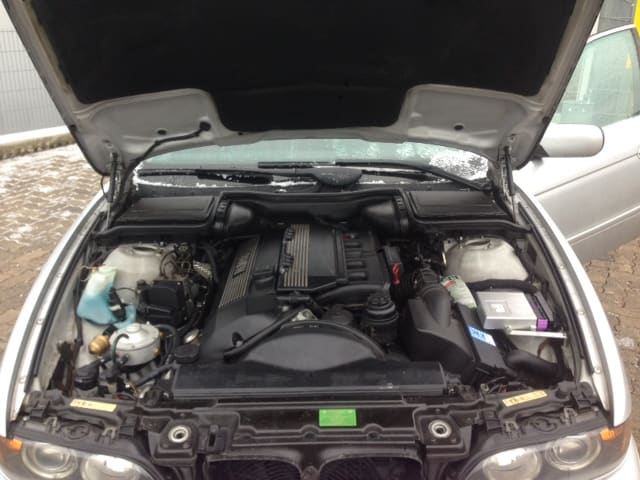 BMW 525 E39