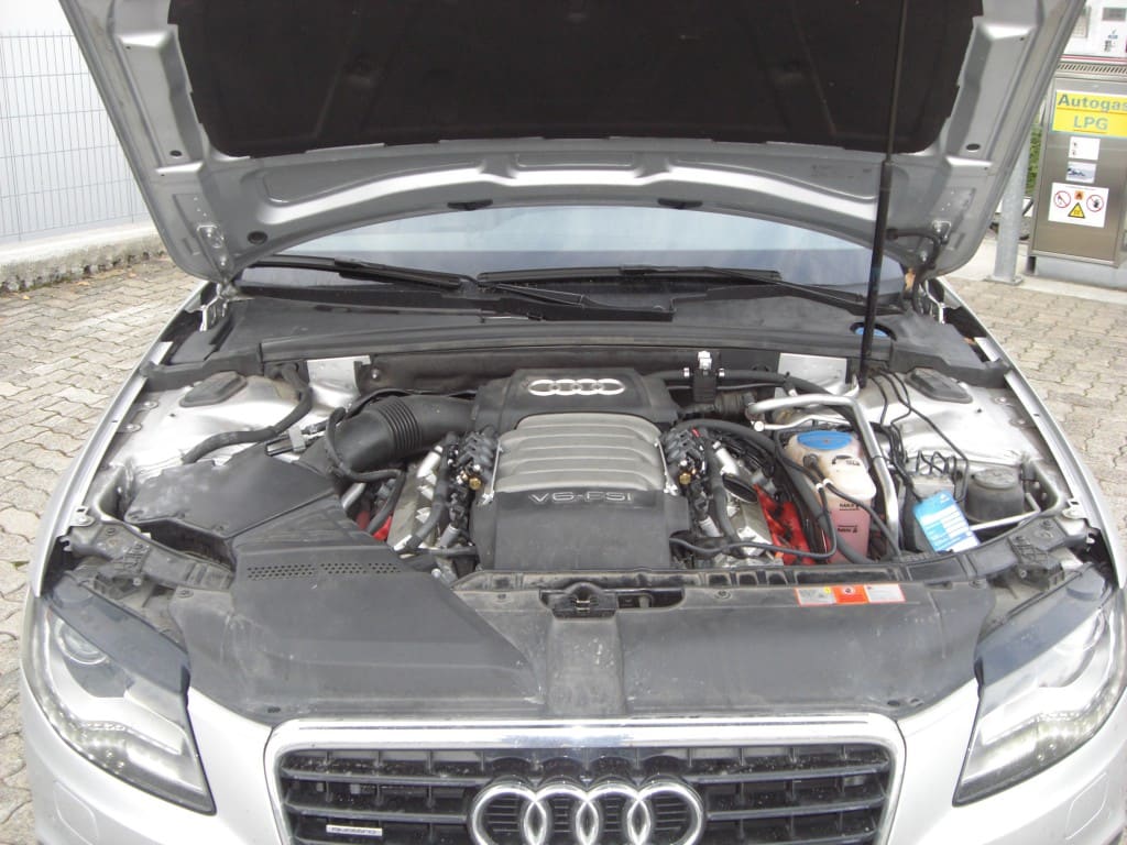 Audi A4 8K 3,2FSI