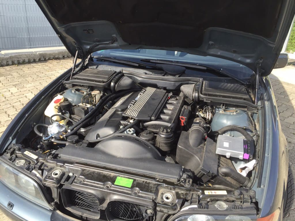 BMW 523 E39
