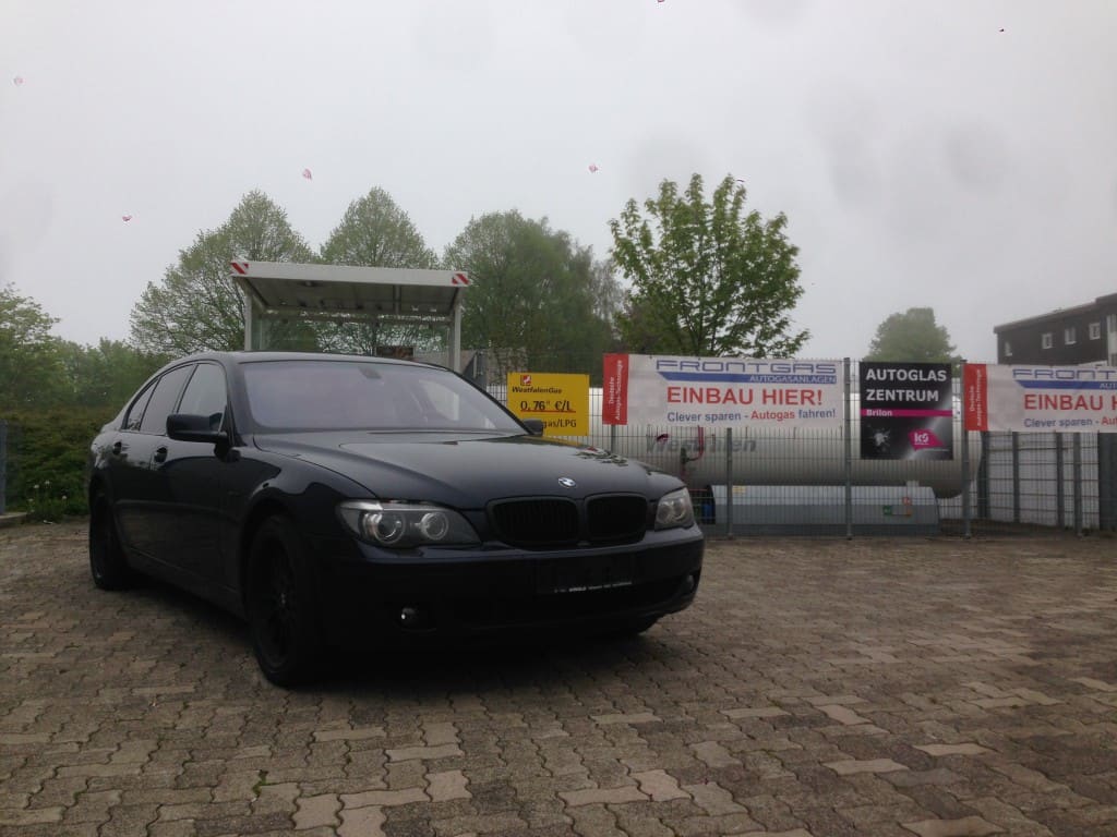 BMW 750 E65