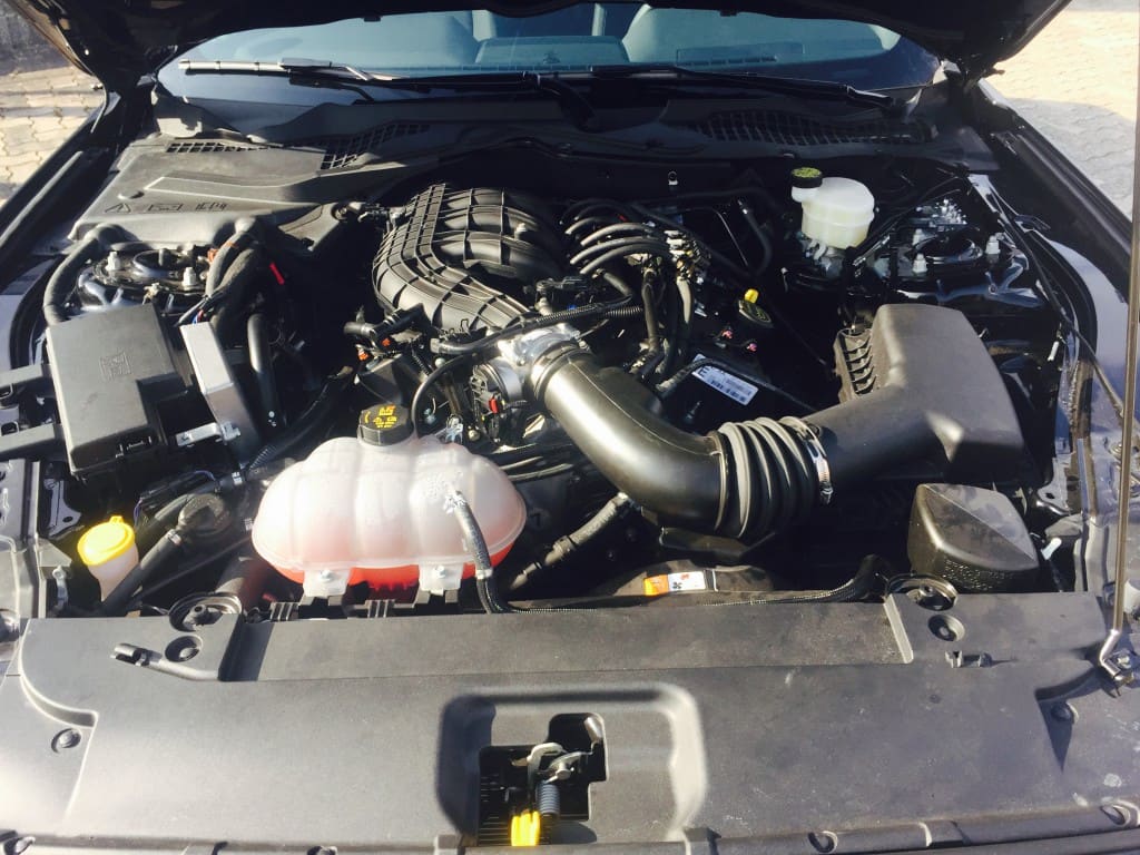 Ford Mustang 3,8