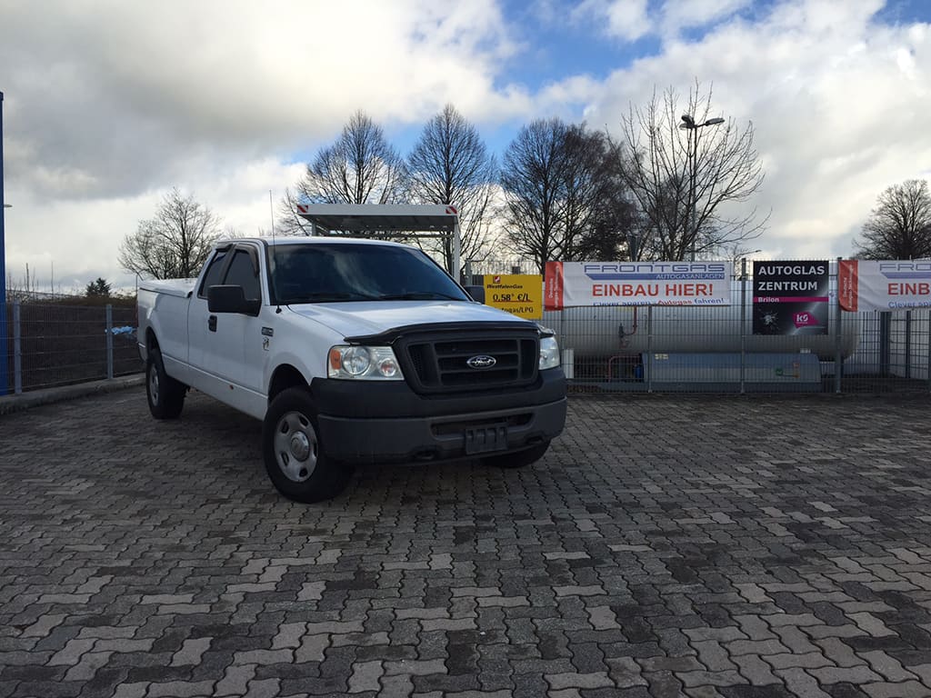 Ford F150 V8