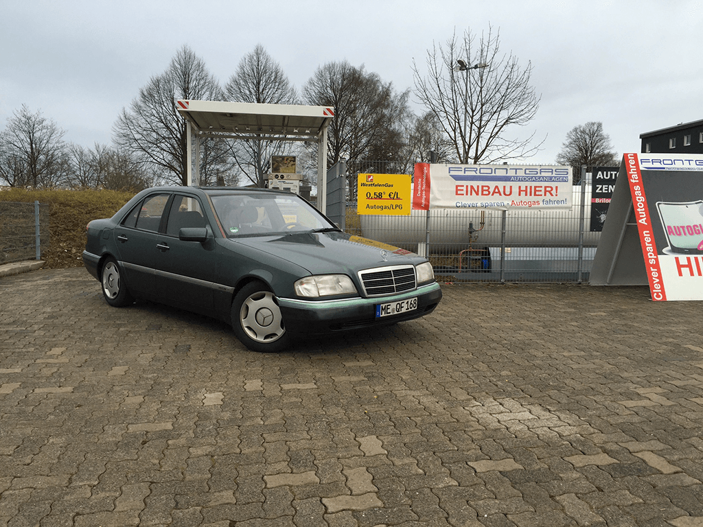 Mercedes C180 W202