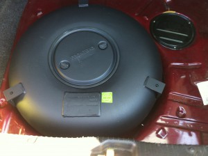 Autogas-Umruestung-LPG-Frontgas-VW-Golf3-1,8-Tank