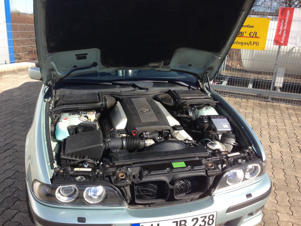 Autogas-Umruestung-LPG-Frontgas-BMW-535-E39-System-1024x768