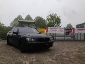 Autogas-Umruestung-LPG-Frontgas-BMW-750-Hauptbild-1024x768