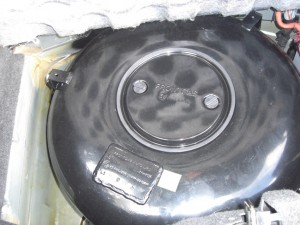 Autogas-Umruestung-LPG-Frontgas-Dodge-Charger-Tank-1024x768