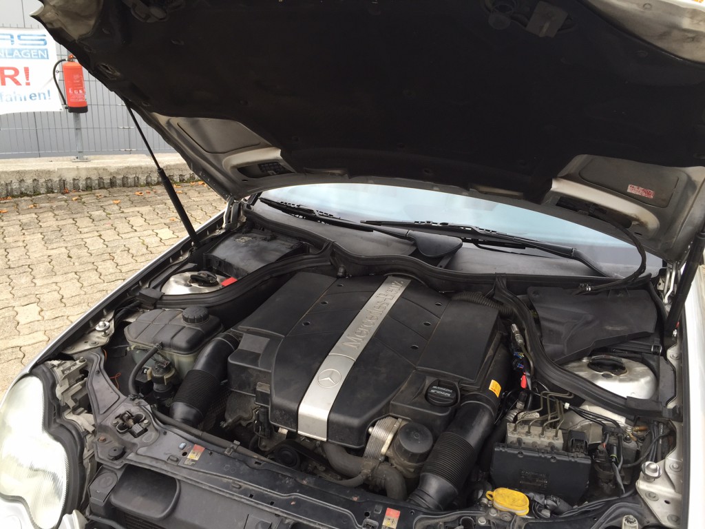 Autogas-Umruestung-LPG-Frontgas-Mercedes-C320-W203-System-1024x768