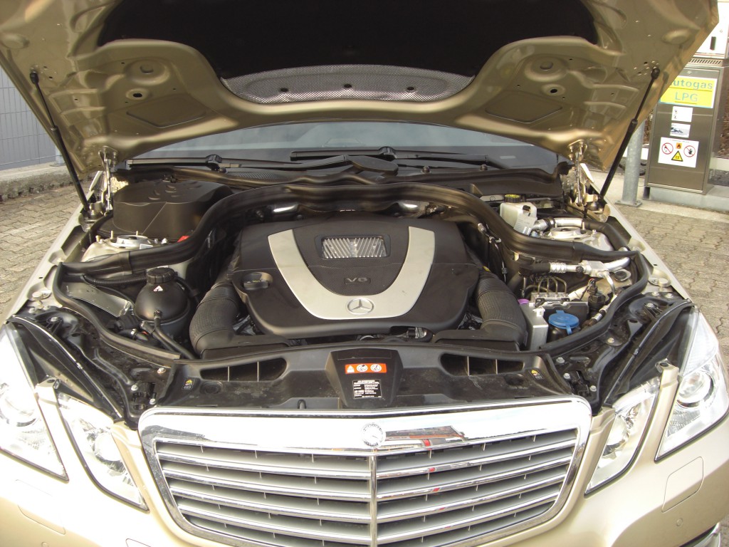 Autogas-Umruestung-LPG-Frontgas-Mercedes-E350-W212-System-1024x768