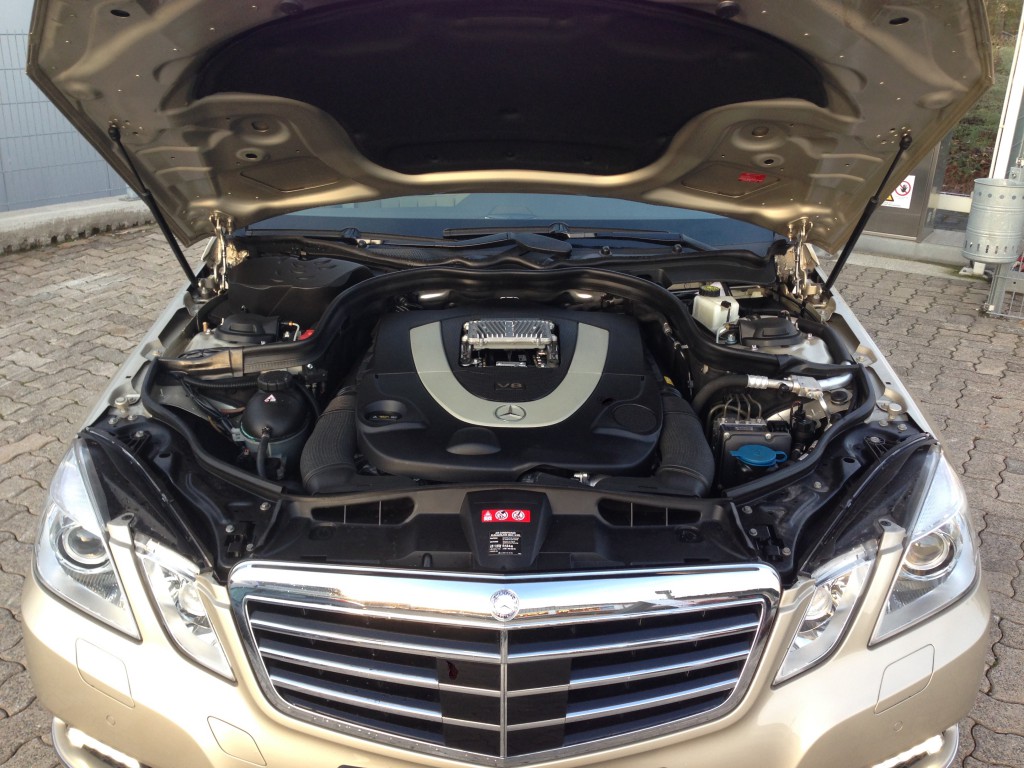 Autogas-Umruestung-LPG-Frontgas-Mercedes-E500-T-W212-System-1024x768