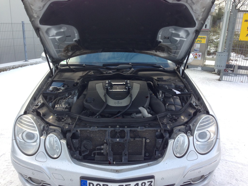 Autogas-Umruestung-LPG-Frontgas-Mercedes-E500-W211-5-1024x768