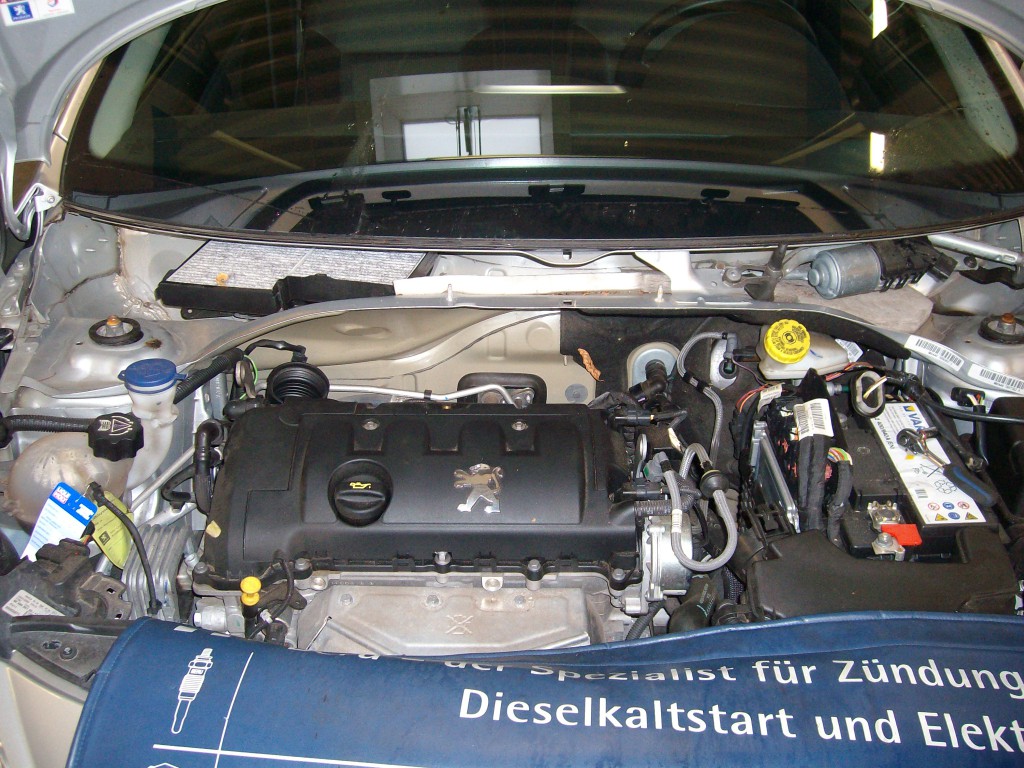 Autogas-Umruestung-LPG-Frontgas-Peugeot-207CC-System-1024x768