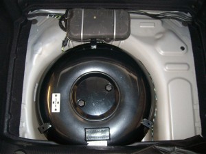 Autogas-Umruestung-LPG-Frontgas-Peugeot-207CC-Tank-1024x768
