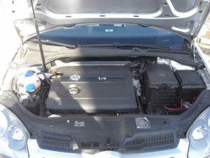 Autogas-Umruestung-LPG-Frontgas-VW-Golf-5-14-System-1024x768