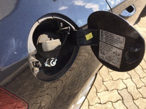 Autogas-Umruestung-LPG-Frontgas-VW-Golf-6-1.4-TSI-Tankstutzen-1024x768
