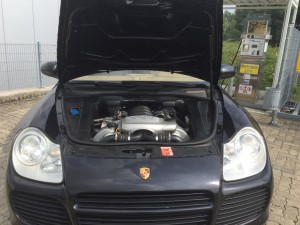 Autogas-Umruestung-LPG.Frontgas-Porsche-Cayenne-Turbo-System-1024x768
