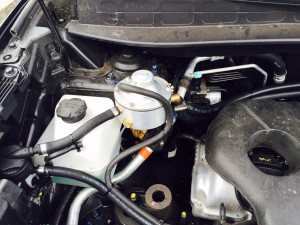 Autogas-Umruestung -LPG-Frontgas-Hyundai-IX35-GDI-Kloss-Verdampfer