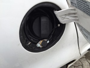 Autogas-Umruestung-LPG-Frontgas-VW-Polo-Tankstutzen