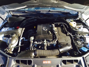Frontgas-Autogas-Umbau-LPG-Mercedes-C200K-Verkaufsbild-Autogasumrüßtung