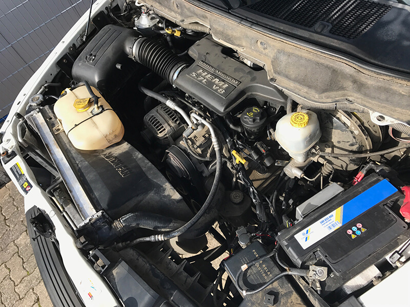 Autogas-Umruestung-LPG-Frontgas-Dodge-RAM-1500-V8-2