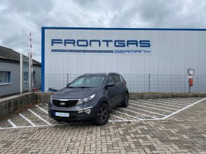 Frontgas-Autogas-Umruestung-LPG-Einbau-Landirenzo-Direkt-3000-Kia-Sportage--2,0-122Kw-Vorne