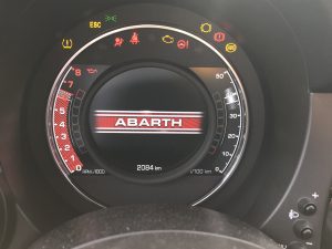 Frontgas-Autogas-Umruestung-LPG-Einbau-Lovato-Fast-Fiat-500-Abarth-1,4-107Kw-Tacho